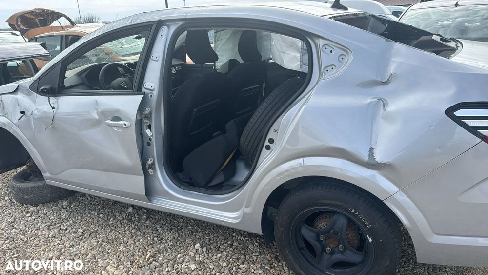 PANOU LATERAL STANGA LOGAN 3