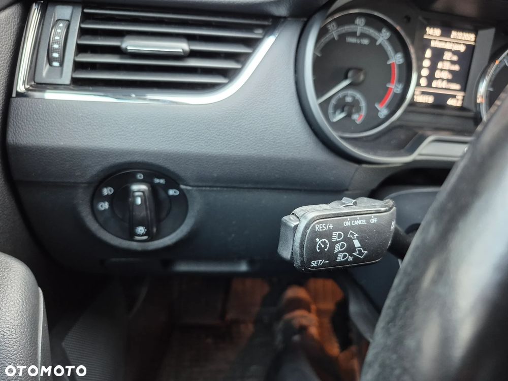 Skoda Octavia 1.8 TSI Style - 26