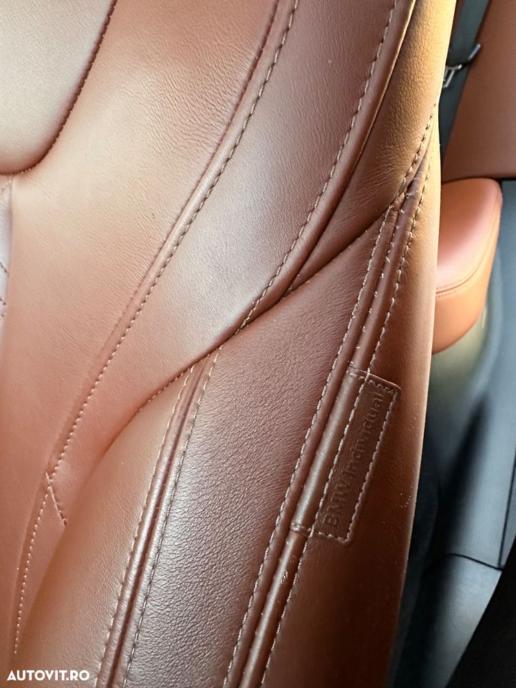 BMW Seria 3 330e Aut. Luxury Line - 8