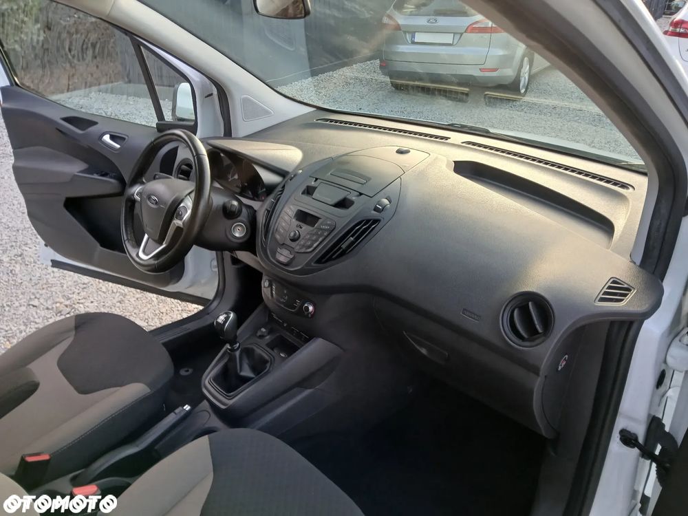 Ford Tourneo Courier 1.5 TDCi Trend - 16