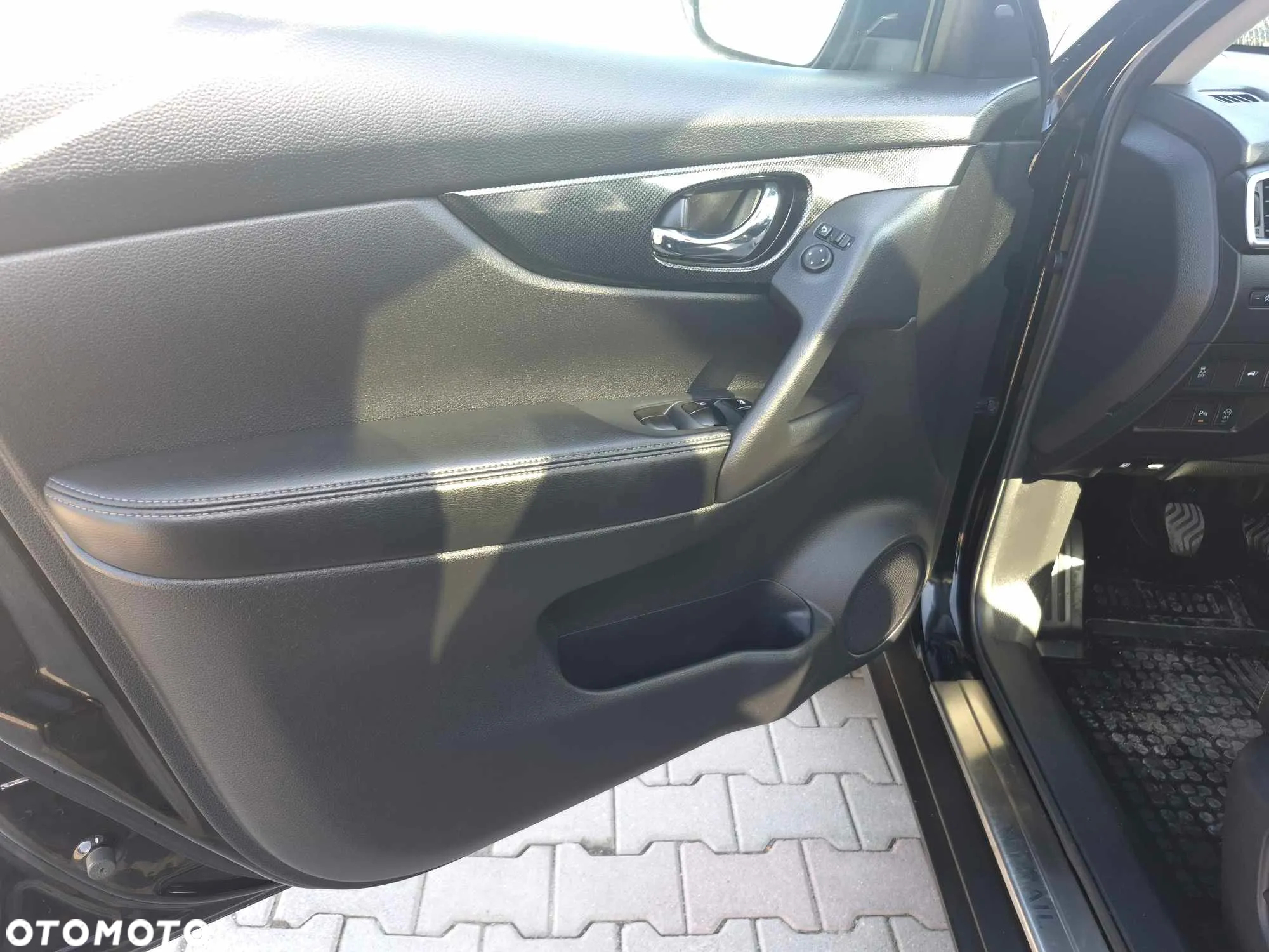 Nissan X-Trail 2.0 dCi N-Connecta 4WD 7os - 5
