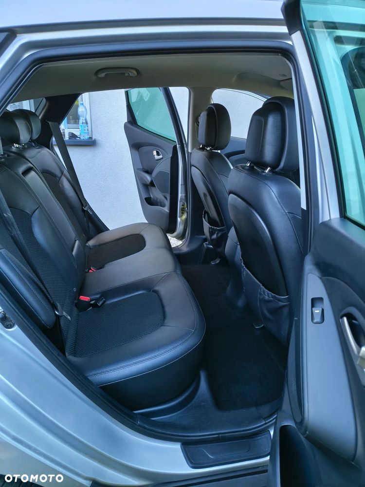 Hyundai ix35 1.6 2WD blue Style - 13