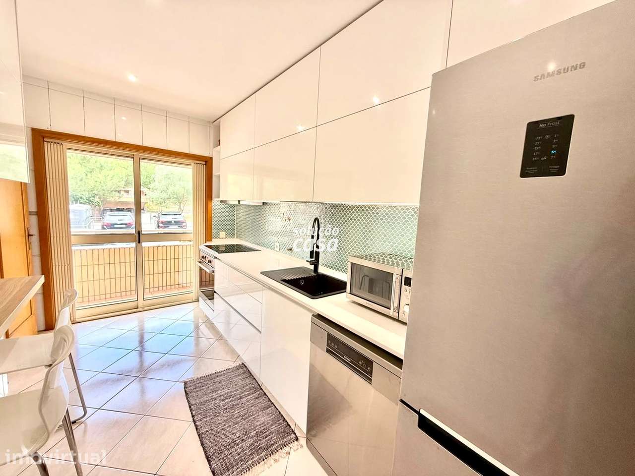 Apartamento T2 com Lugar de Garagem | Excelente Localização - Grande imagem: 2/23
