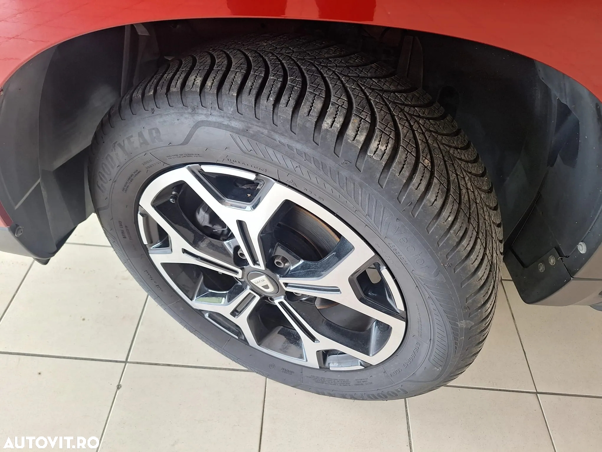Dacia Duster 1.5 Blue dCi 4WD Prestige jante 17" - 4