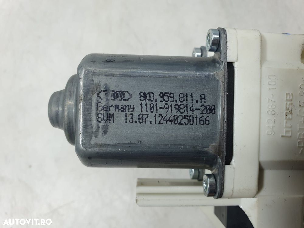 Motoras spate dreapta 8k0959811a Skoda Superb 2 - 3