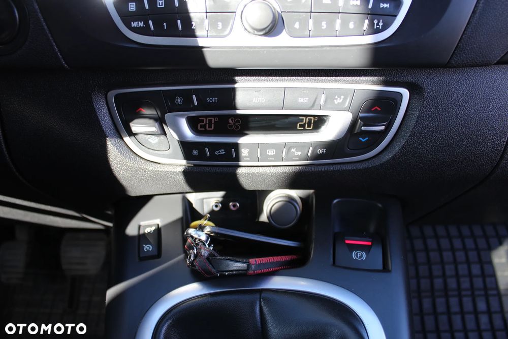 Renault Scenic 1.9 dCi Expression - 27