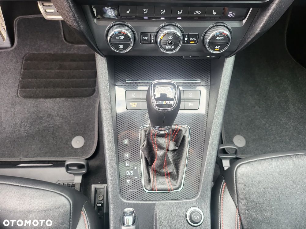 Skoda Octavia 2.0 TSI RS DSG - 29