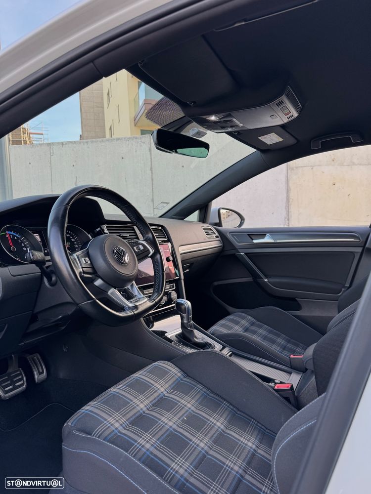 VW Golf 1.4 GTE Plug-In-Hybrid DSG - 7