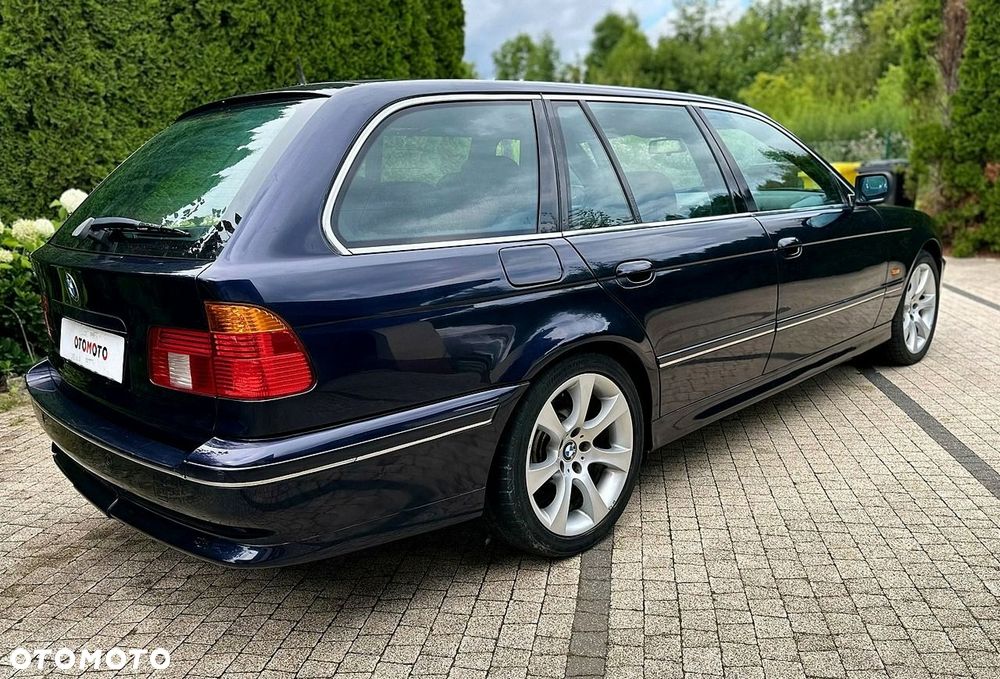 BMW Seria 5 - 25