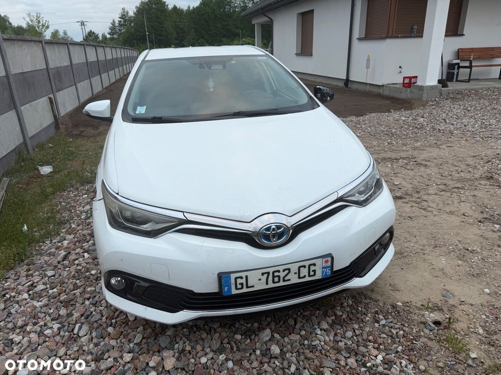 Toyota Auris 1.8 HSD Luna - 2