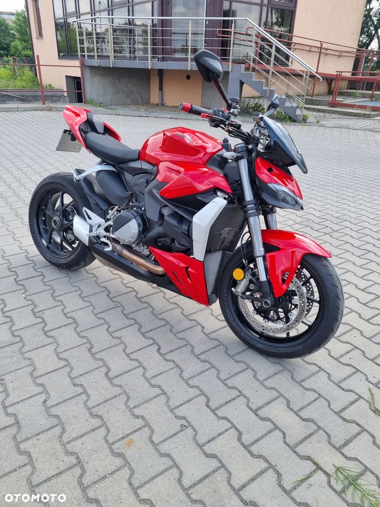 Ducati Streetfighter V2 - 7