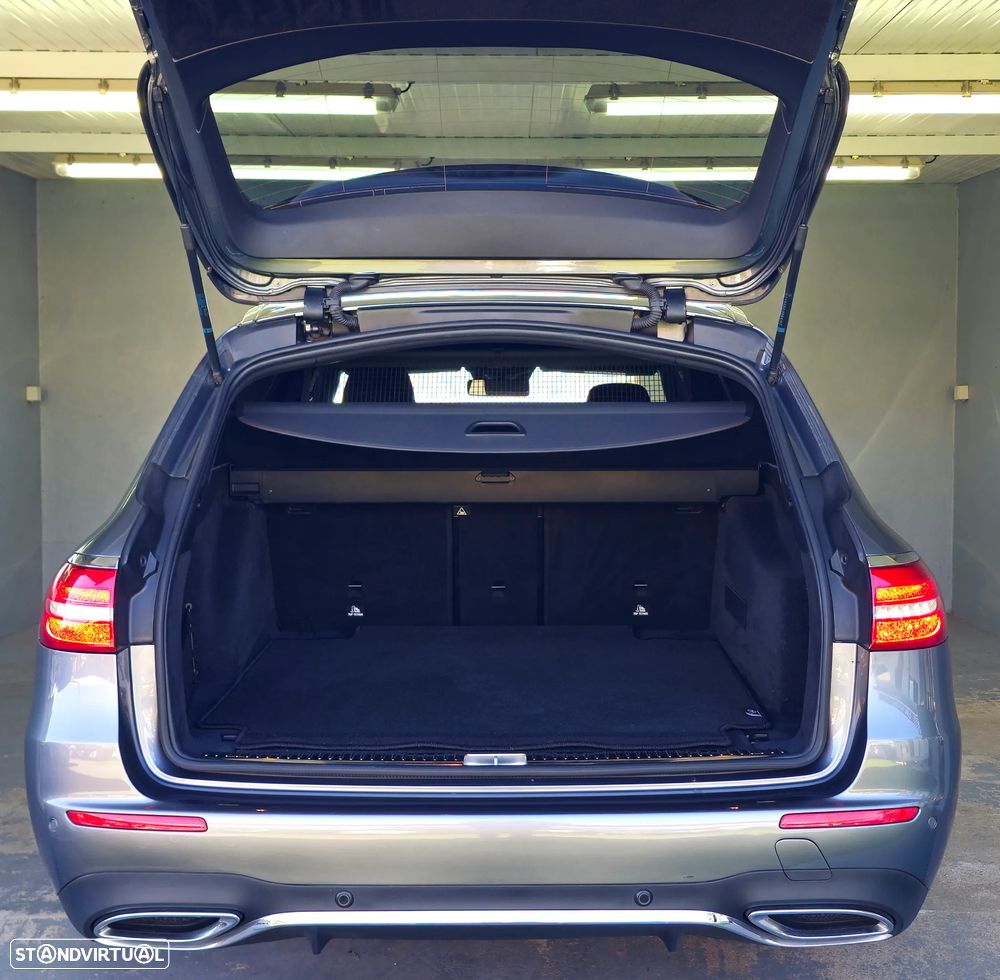 Mercedes-Benz E 220 d AMG Line - 49