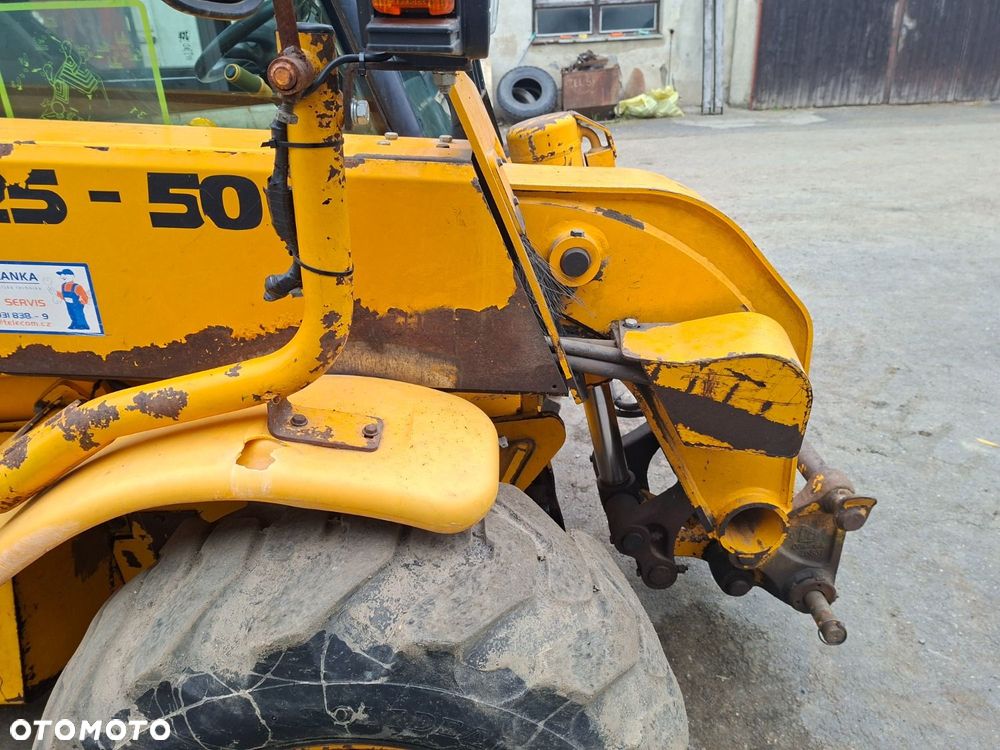 JCB 525-50 4X4 - 32