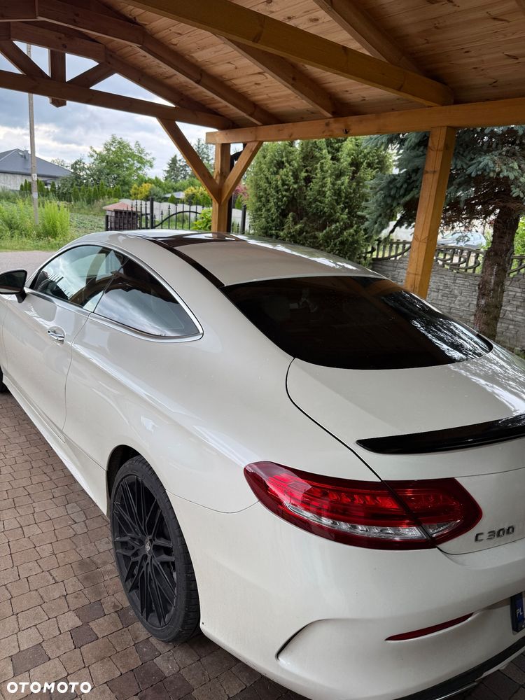 Mercedes-Benz Klasa C 300 7G-TRONIC - 9