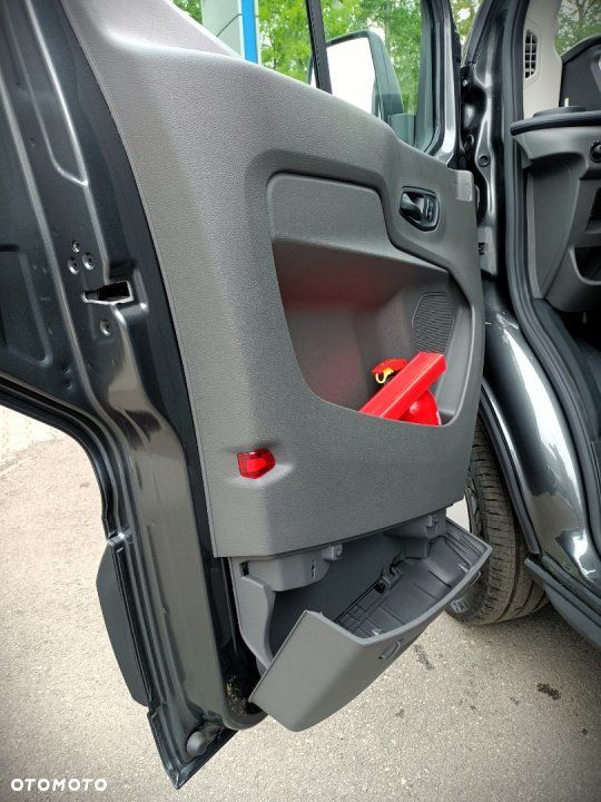 Ford Transit - 17