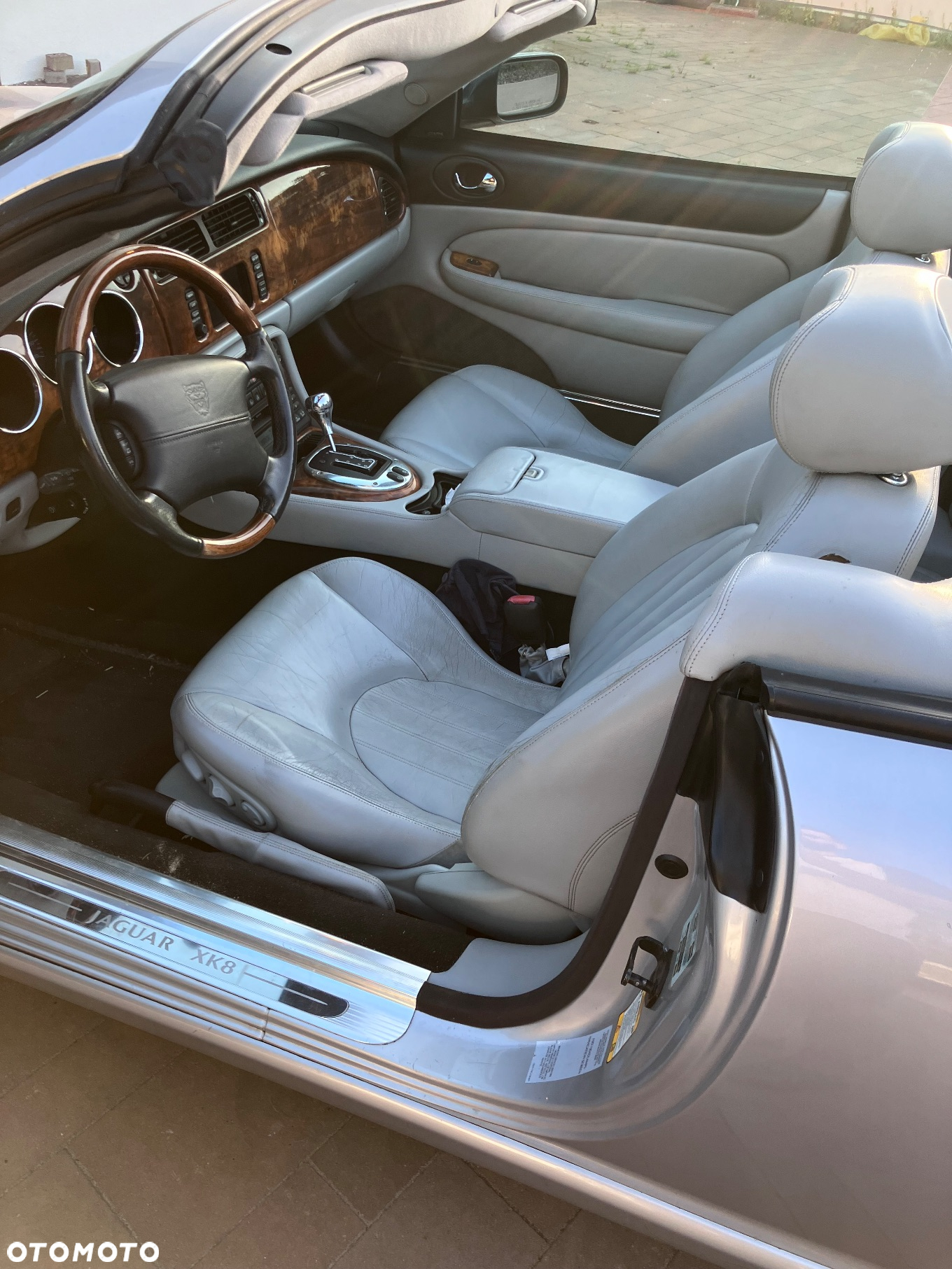 Jaguar XK8 Cabriolet - 5