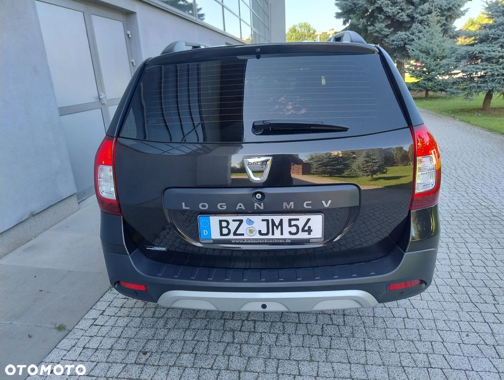 Dacia Logan TCe 90 S&S Stepway Celebration - 6