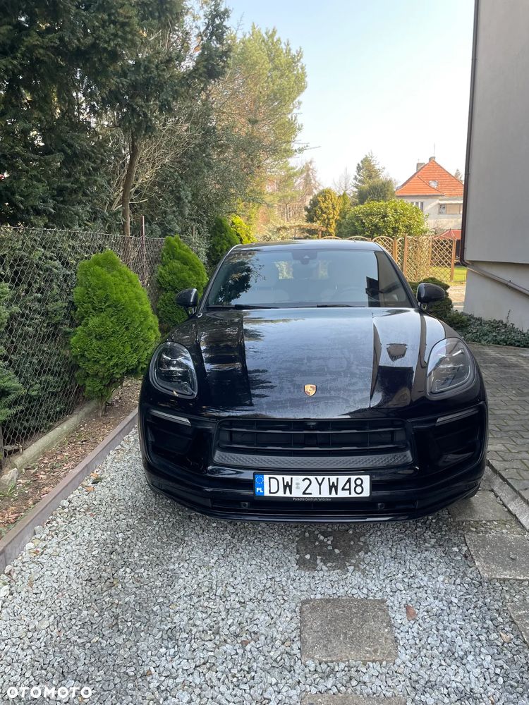 Porsche Macan T - 1