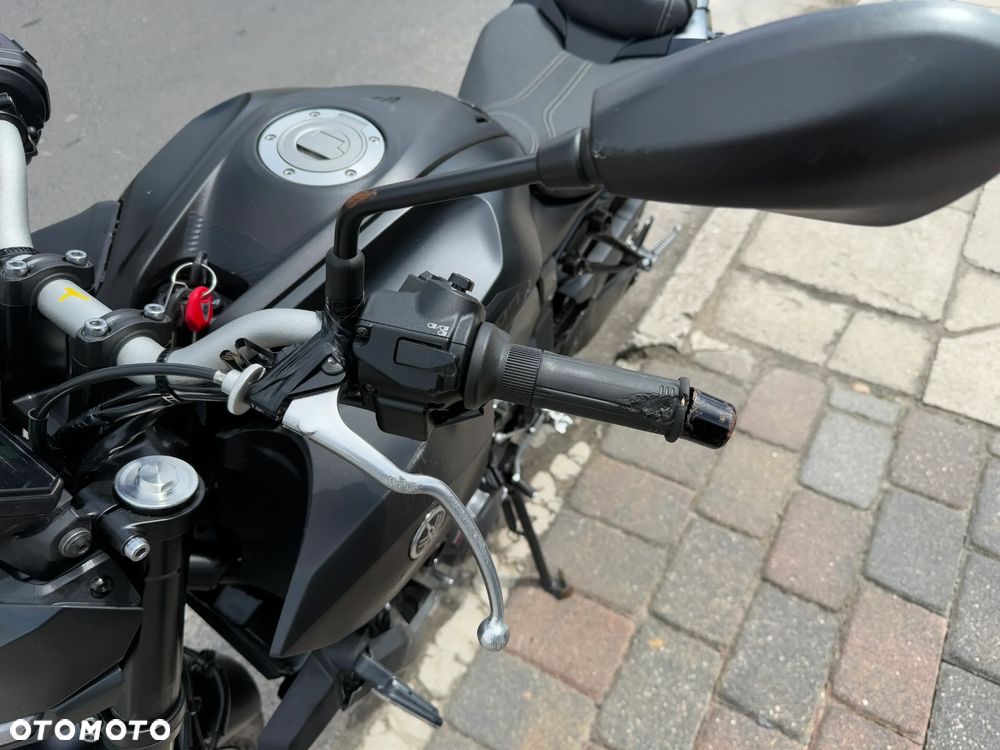 Yamaha MT - 16