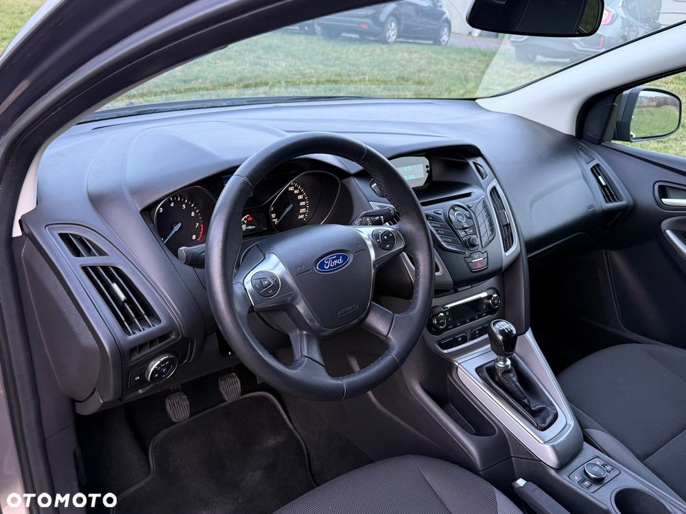 Ford Focus - 22