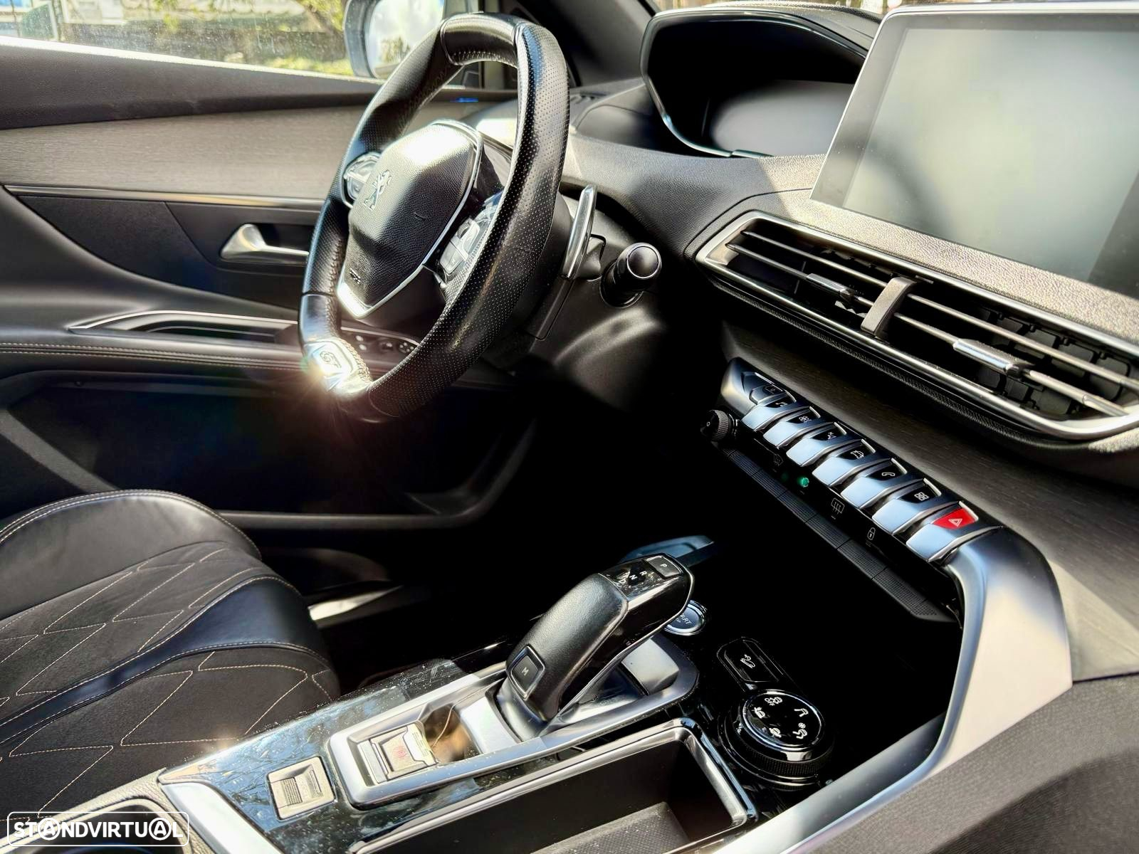 Peugeot 3008 2.0 BlueHDi GT EAT6 - 10