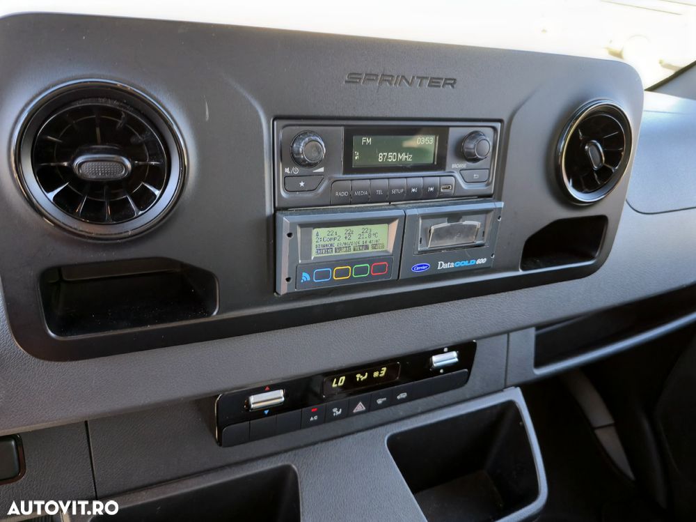 Mercedes-Benz Sprinter - 10