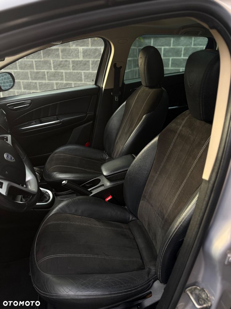 Lancia Delta 1.9 MJ TB Executive - 11