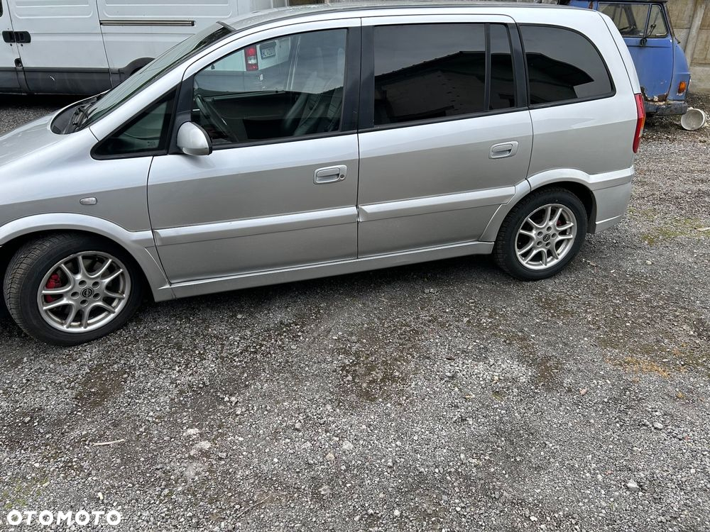Opel Zafira 2.0 OPC - 5