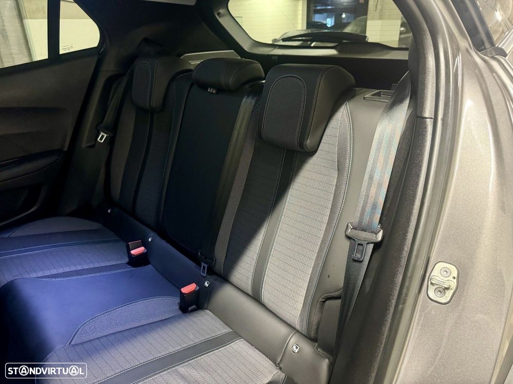 Peugeot 2008 1.2 PureTech Allure Pack EAT8 - 26