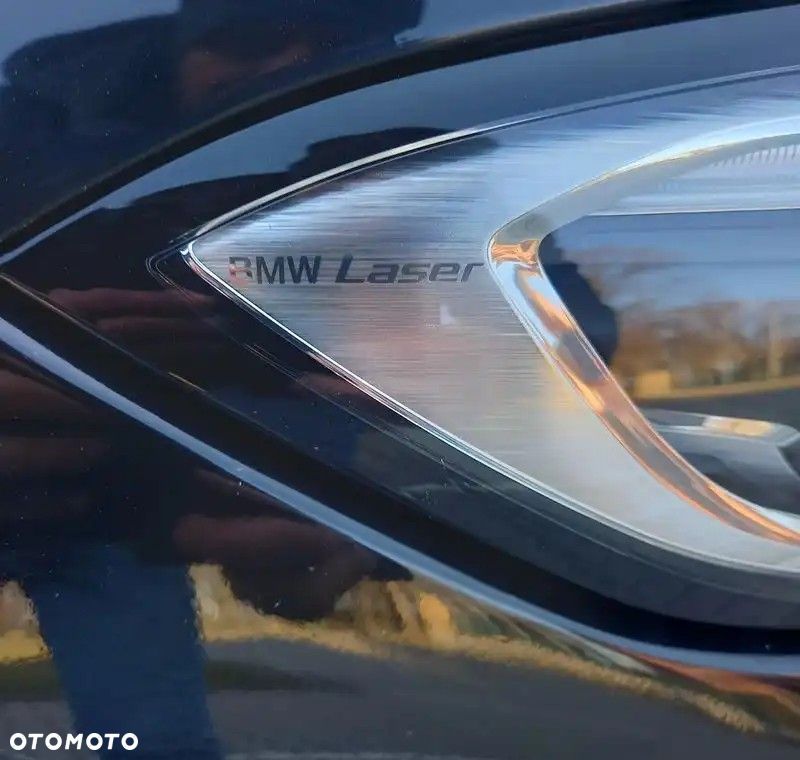 BMW Seria 3 330e xDrive M Sport sport - 29