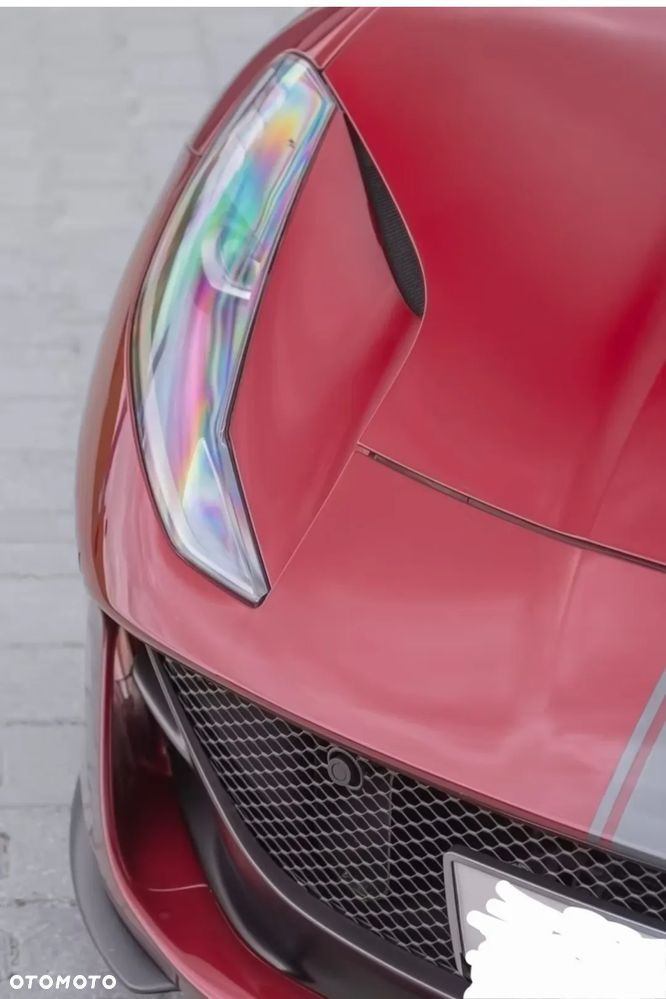 Ferrari 812 Superfast - 10