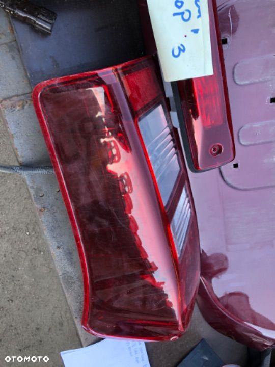 Lampy tylne prawa  isuzu D-max