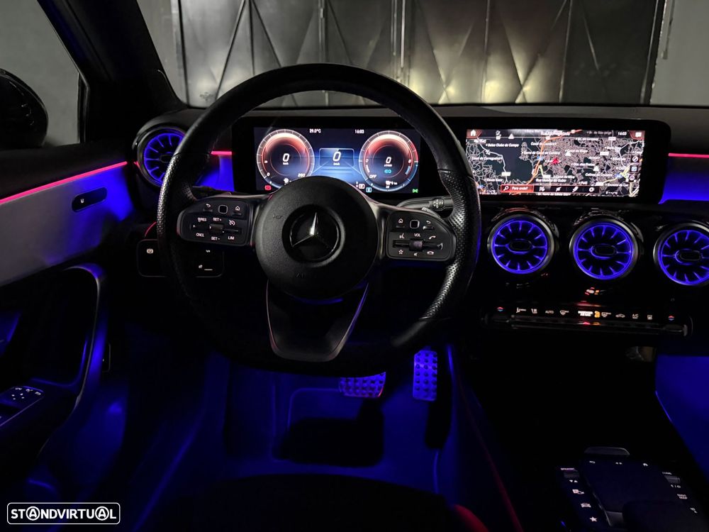 Mercedes-Benz A 250 e 8G-DCT AMG Line - 18