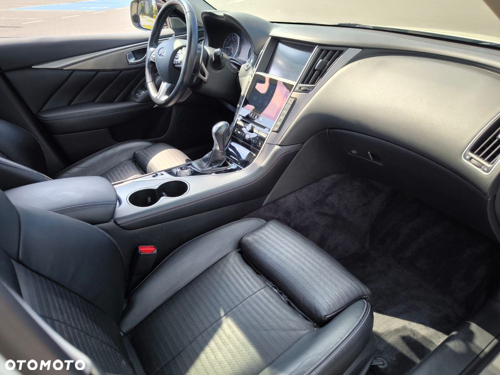 Infiniti Q50 - 30