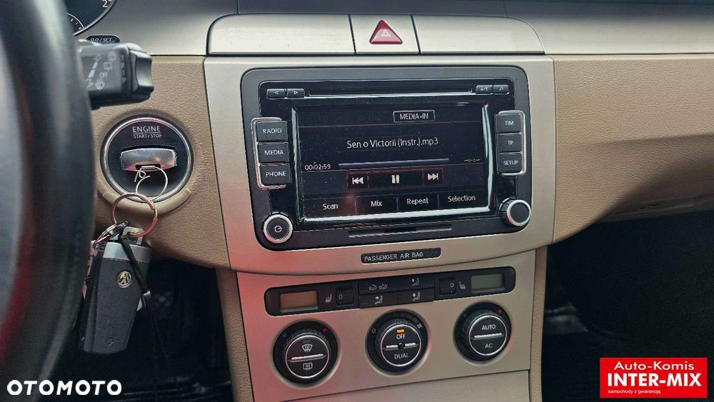 Volkswagen Passat - 20