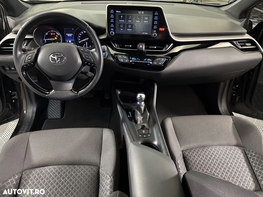 Toyota C-HR - 10