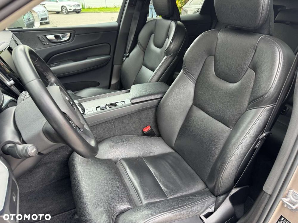 Volvo XC 60 - 19