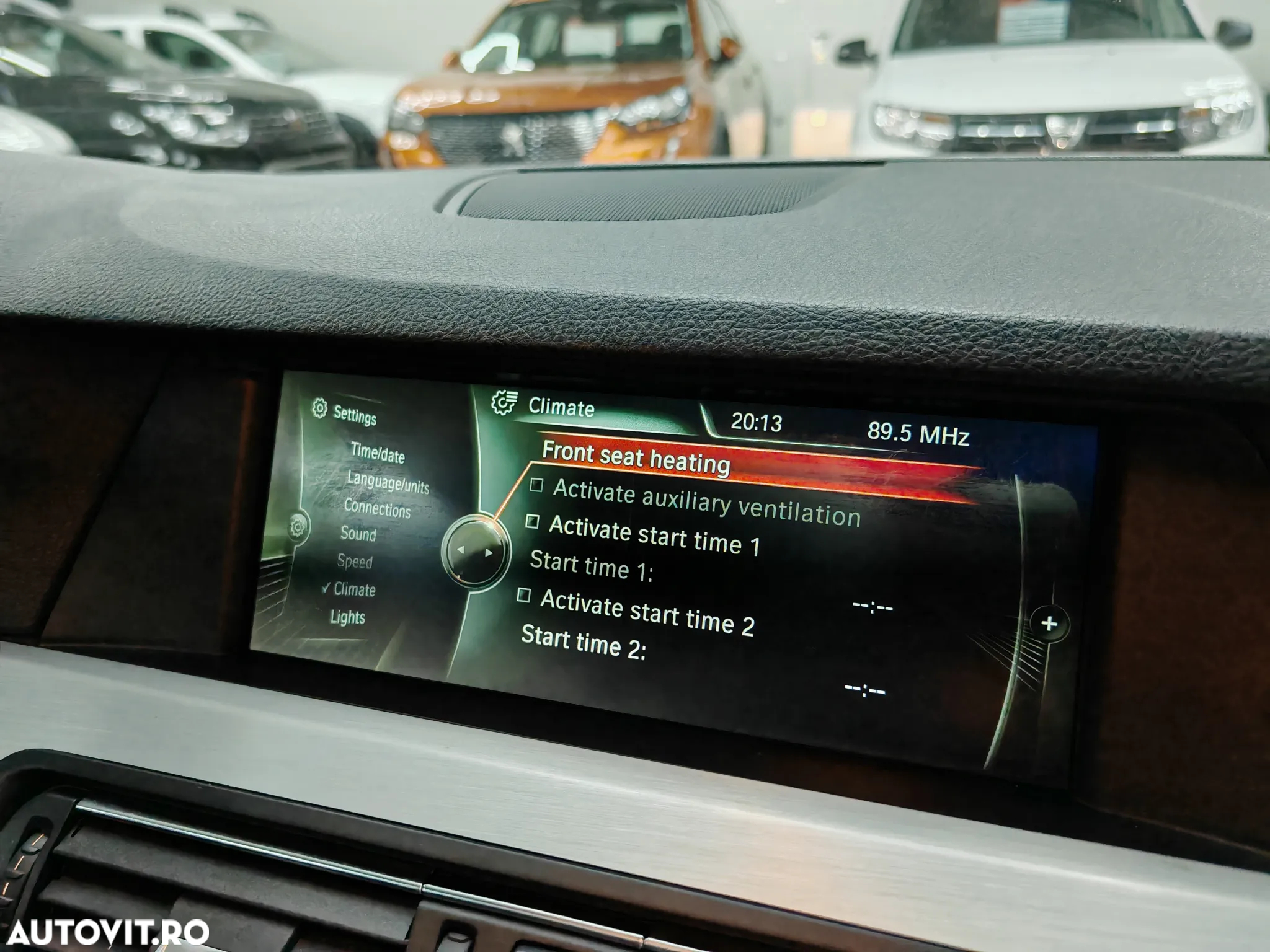BMW Seria 5 520i Sport-Aut. - 30