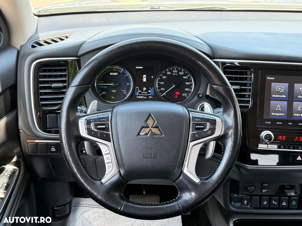 Mitsubishi Outlander - 6