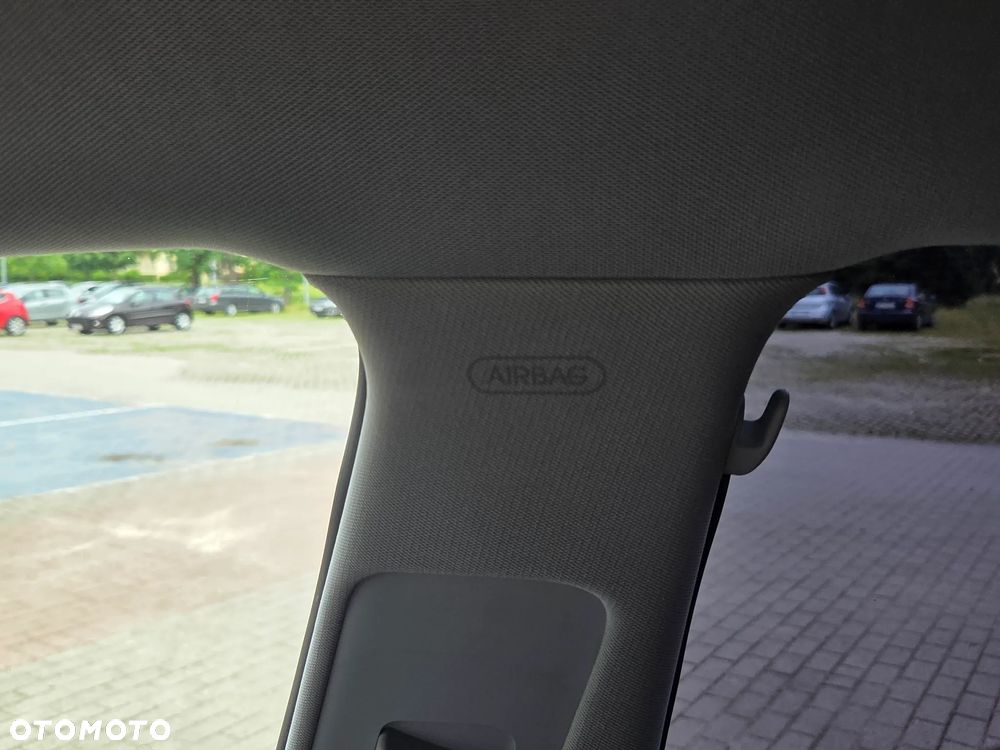 Hyundai i40 Kombi blue 1.6 Space - 26