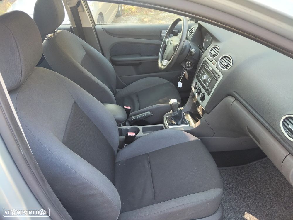 Ford Focus SW 1.4 Connection - 6