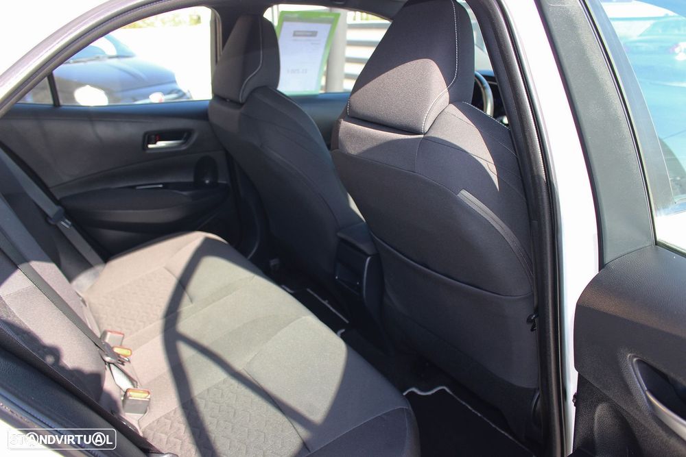 Toyota Corolla 1.8 Hybrid Comfort - 43