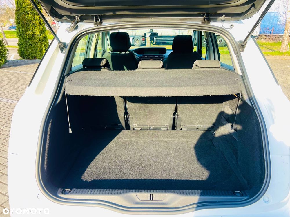 Citroën C4 Picasso VTi 120 Attraction - 22