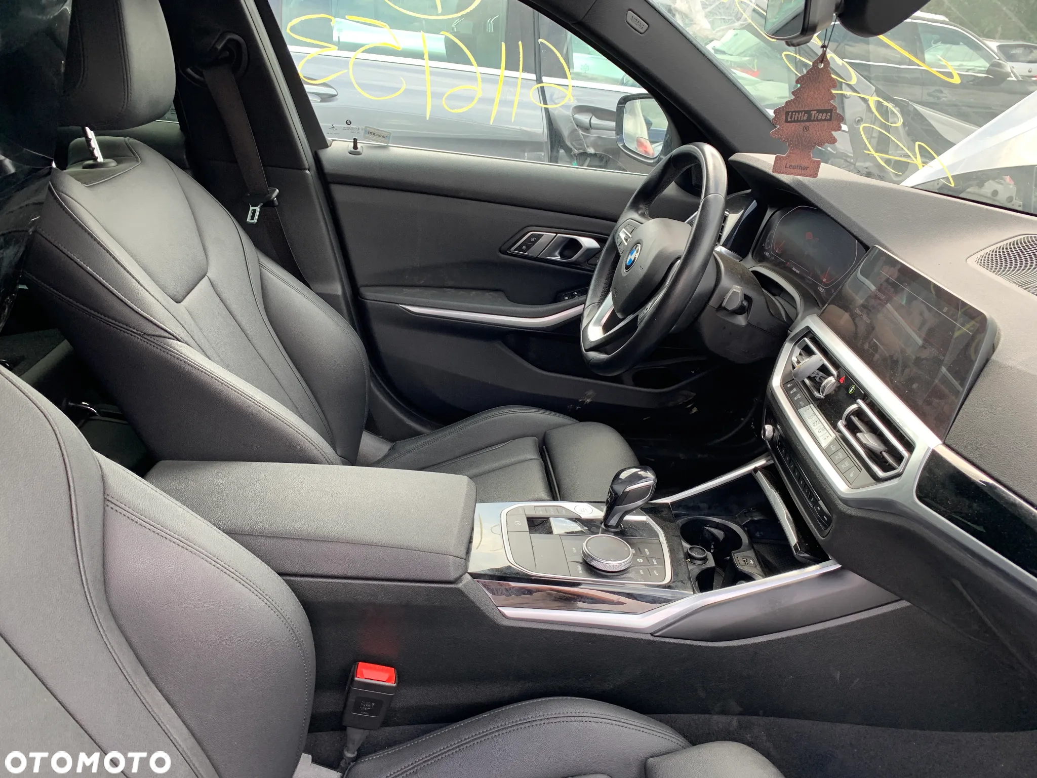 BMW Seria 3 330i xDrive - 17