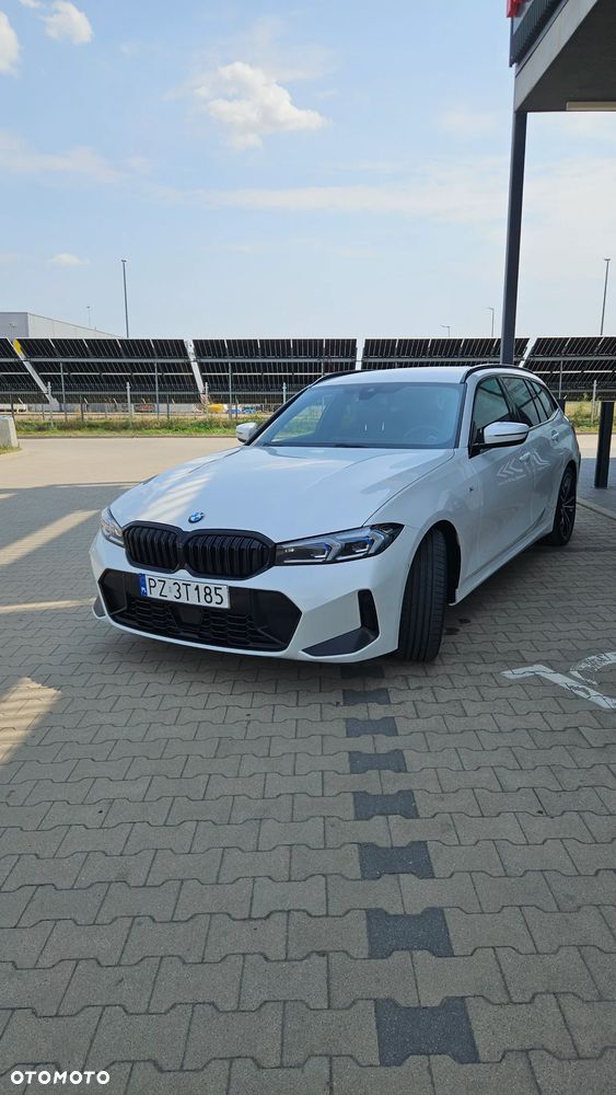 BMW Seria 3 320d xDrive mHEV M Sport - 3