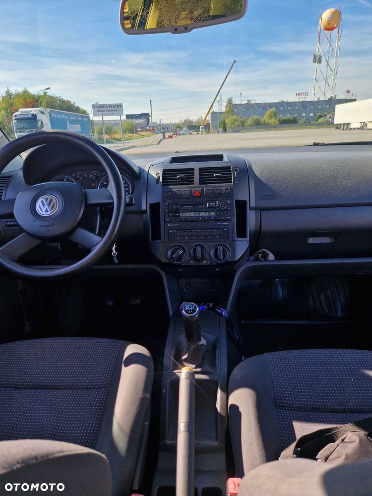 Volkswagen Polo - 4