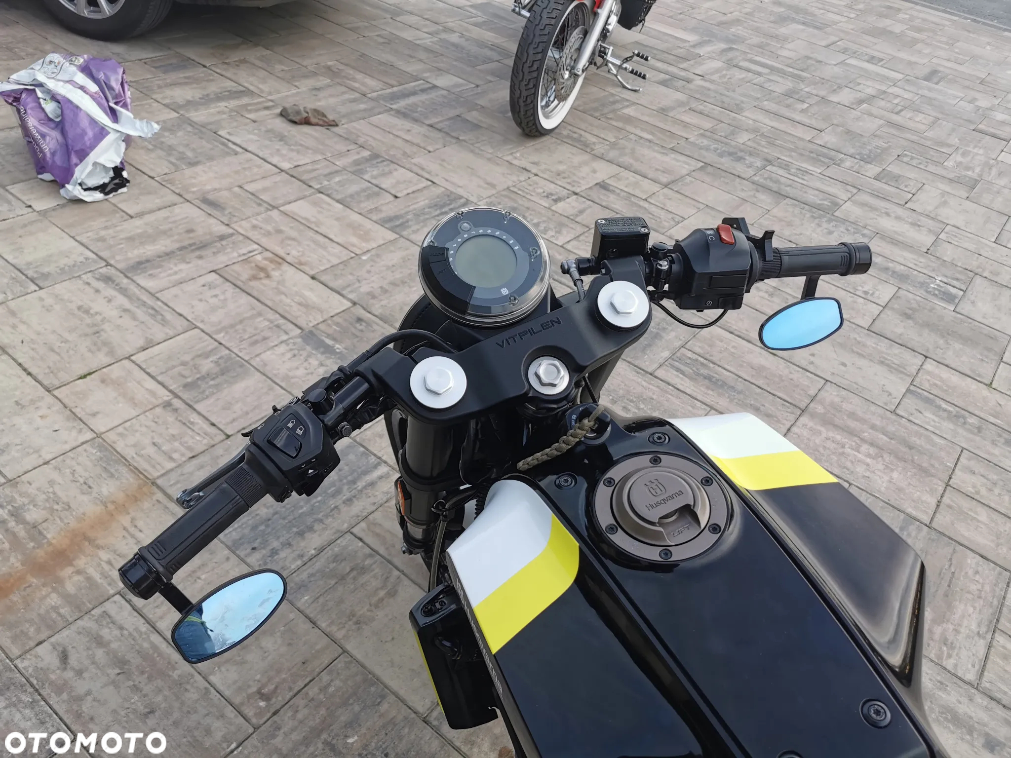 Husqvarna Vitpilen - 27