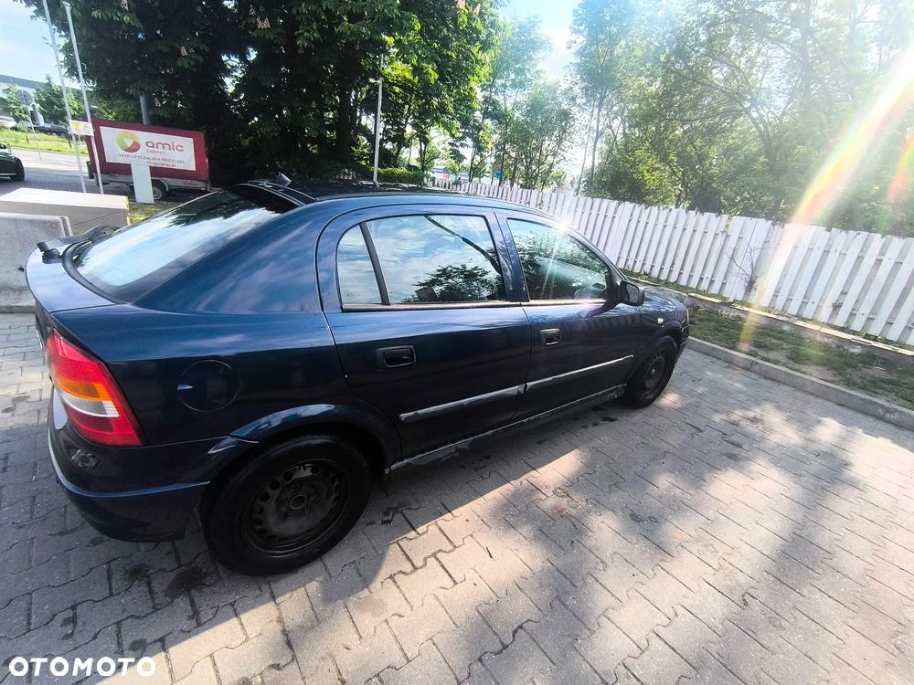 Opel Astra 1.8 Elegance - 17