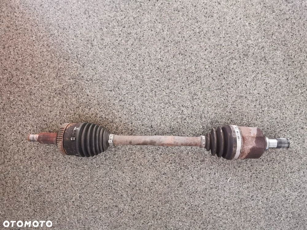 PÓŁOŚ LEWA HYUNDAI IX35 1.7 CRDI - 2