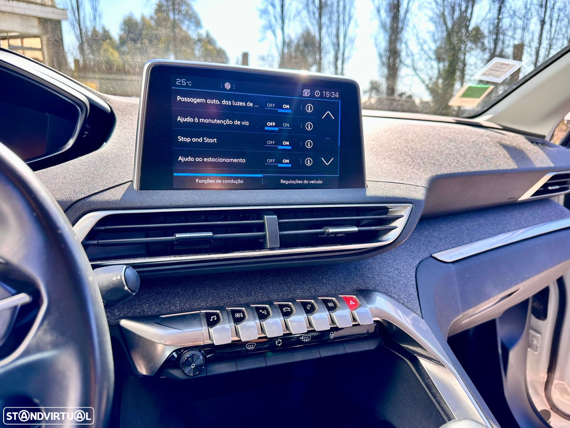 Peugeot 3008 1.2 PureTech Allure - 23